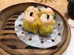 明虾蟹籽烧卖-赏点粤式点心(广州塔店)