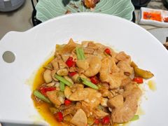 -佬麻雀·新湘菜(东方宝泰店)