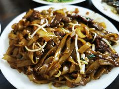 炒牛河-美食店(华贵路店)