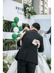 -MECCI婚礼摄影跟拍(红东方广场店)