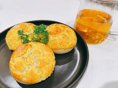 酥皮叉烧包-白天鹅宾馆-宏图府餐厅