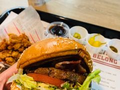 -The Habit Burger Grill 哈比特汉堡(复兴soho店)