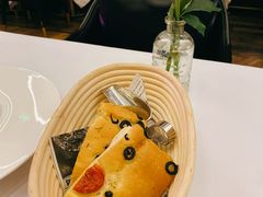 餐前面包-西山人家·二十年老字号农家菜(旺山店)