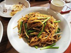 -九转小磨·非遗东北菜(群力店)