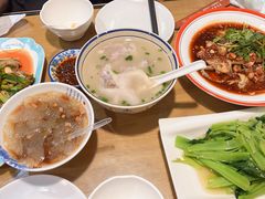 -易老妈蹄花.创于1935(总店)
