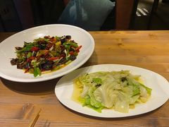 -临界音乐酒馆·小龙虾·江湖菜(华熙LIVE·鱼洞店)