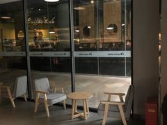 -瑞幸咖啡(巴黎春天陕西路店)
