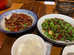 小炒黄牛肉-爷爷的土钵菜(街道口店)