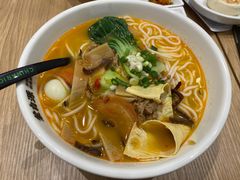 -蒙自源米线大王(花园城商场店)