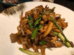 海盐菌菇-丝路金桃·新疆菜(徐汇店)