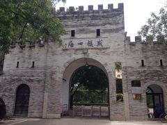 -梅溪牌坊