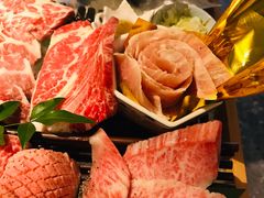 -铭牛烧肉·和牛海鲜自助(高新月牙湖店)