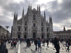 -文艺复兴百货(米兰大教堂广场店)