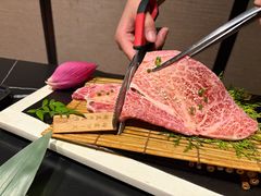 -山川小町·极番烧肉(新地假日广场店)