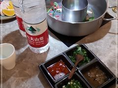 -丽江龙继斑鱼庄(罗宾森购物广场店)