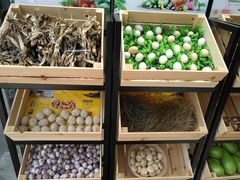 -丹江口渔村·湘味厨房(桃园店)