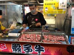 -六合夜市