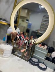 -蜜桃美甲美睫化妆