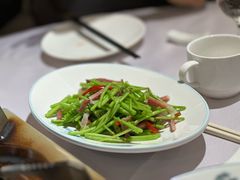 芦蒿炒腊肉-贵州大厦贵州厅(樱花园西街店)