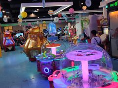 -嘻哈欢乐场(华宇广场店)