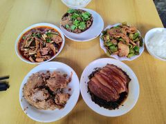 -十一街苍蝇馆子转经消江湖菜(九眼桥十一街店)