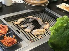 -臻牛烤肉