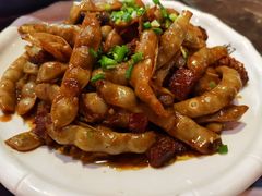 五花肉压黄金勾-粗粮人家·东北菜(洋桥店)