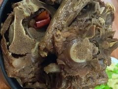 -宝瑞门钉肉饼店