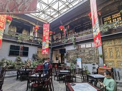 -蔼若春.传承三十年云南菜(金碧公园店)