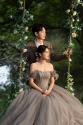 -雪中彩影婚纱摄影·微光艺术中心