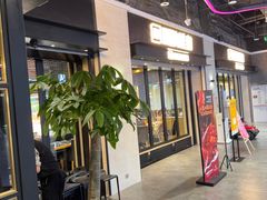 -川骄海鲜自助(王府井奥莱UP TOWN店原世界之花店)