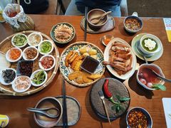 -包整·丝娃娃(一览甲秀楼风景店)