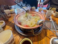 -阿婆情腊排骨火锅(金虹路店)