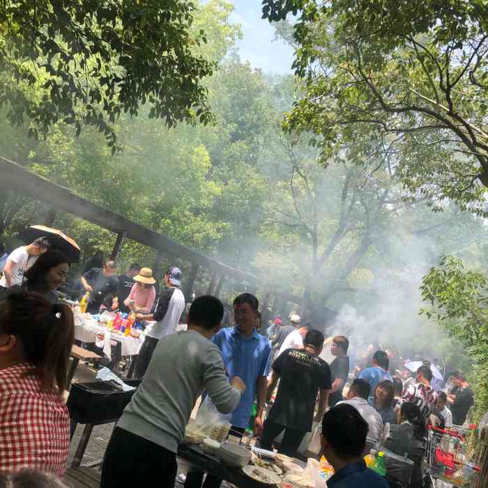 茱萸湾风景区烧烤区