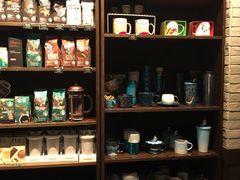 零售区-星巴克(北京中关村南大街店)
