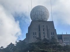 -黄山光明顶山庄