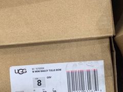 -UGG(燕莎奥特莱斯购物中心店)