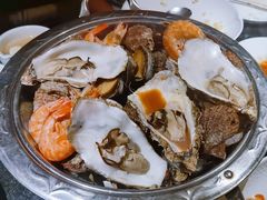 -五谷丰登农家院·地道胶东菜·海鲜烧烤(威海店)