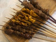 红柳现穿羊肉串-金家老三饭庄(常营店)