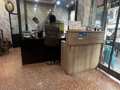 -白翔甜食店