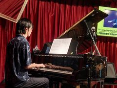 -东岸Cafe 爵士俱乐部