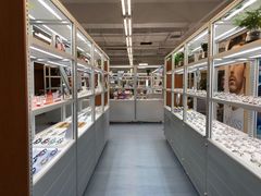 -无奔眼镜·蔡司·依视路授权店(马家堡店)