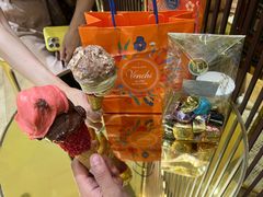 -VENCHI 闻绮(北京国贸商城店)