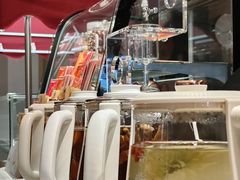 -涨巢·潮玩水疗局