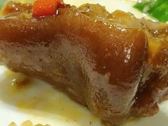 -阿瓦山寨·湘菜现炒·剁椒鱼头王(咸阳总店)