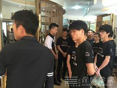 -首脑美容美发化妆美甲培训学校(龙岗校区)