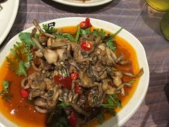 -巴厘龙虾·榜首油焖大虾(音乐学院·沿江酒馆店)