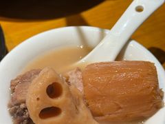 -莲餐厅·湖北菜·潜江小龙虾店(愚园路店)