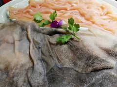 毛肚鸭肠拼-红九格老火锅(三峡广场店)