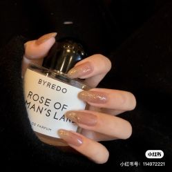 -Pink You美甲洗眉纹绣定制中心